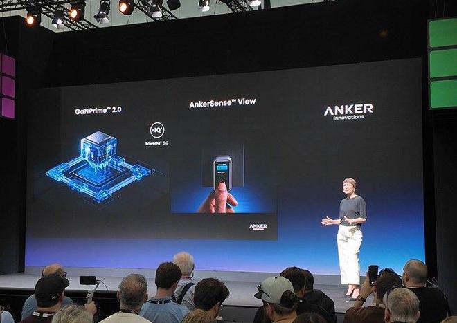 先出牌！强悍充电产品外这款派对神器太酷了AG真人平台Anker安克IFA25率(图4)